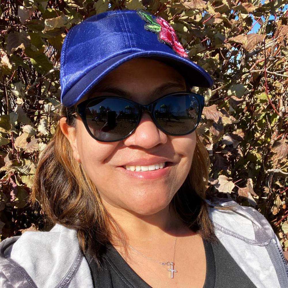 Meet your Posher, Fidelina